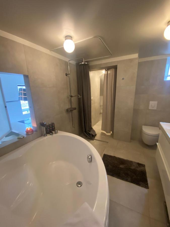 Casa Disa - Apartments A Boutique Guesthouse In Reykjavik City'S Central Park And Botanical Garden In Laugardalur, Hot-Spring-Valley Екстериор снимка