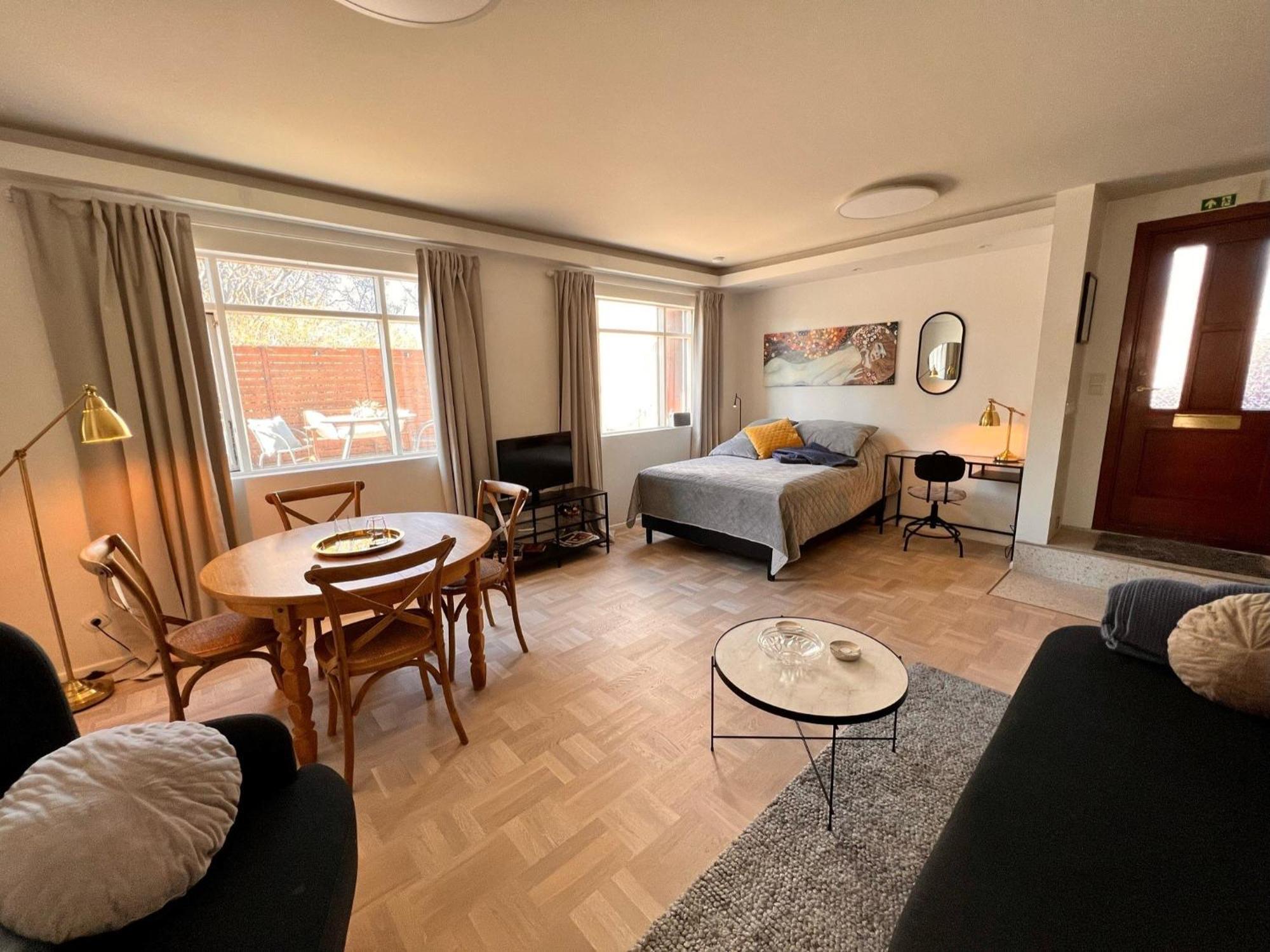 Casa Disa - Apartments A Boutique Guesthouse In Reykjavik City'S Central Park And Botanical Garden In Laugardalur, Hot-Spring-Valley Екстериор снимка